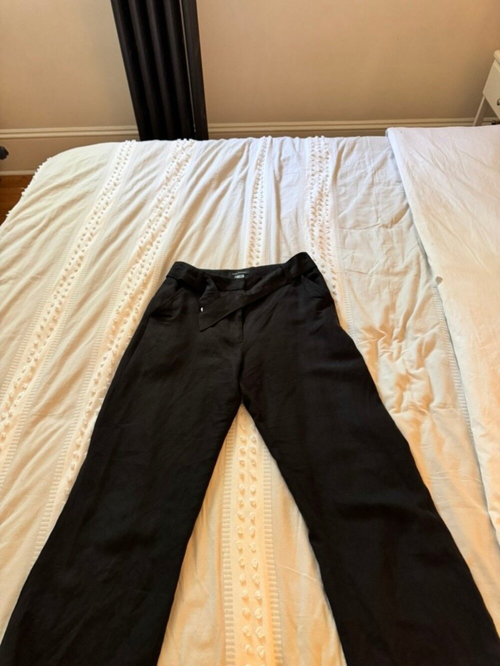 Black Club Monaco belted linen pants size 4